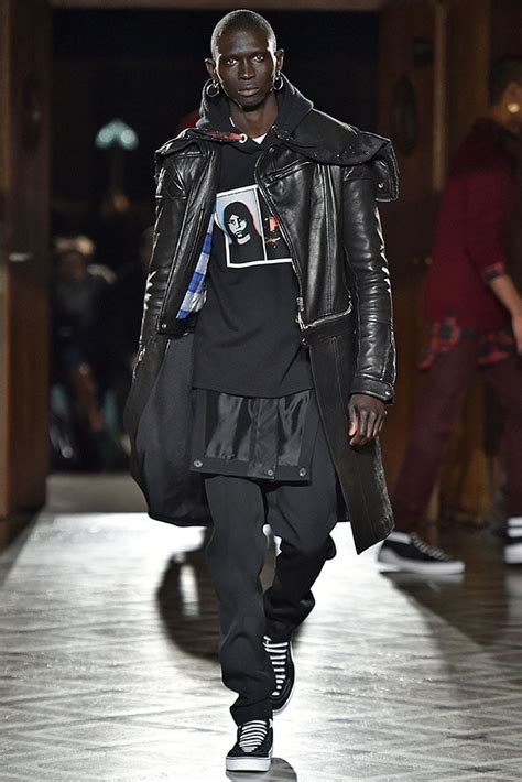 riccardo tisci per givenchy provocazione|riccardo tisci givenchy designer.